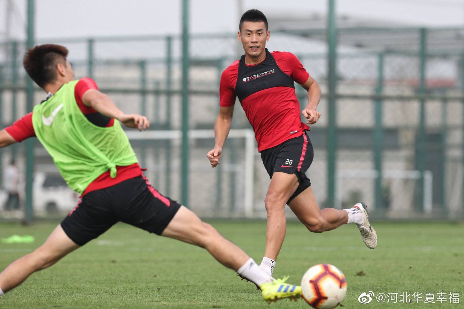 IM体育注册链接-球队备战新赛季，战术演练备受重视